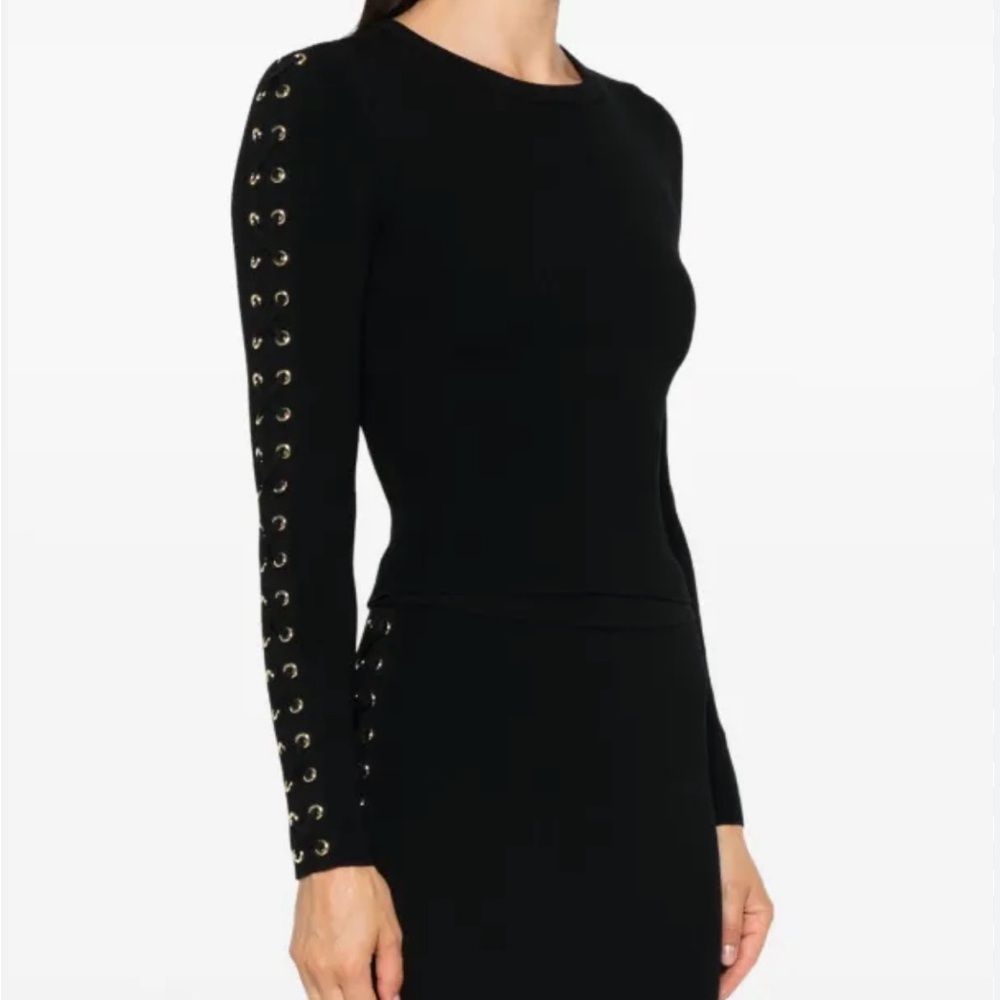 Hera Collection Black Grommet Sleeve Top/tunic